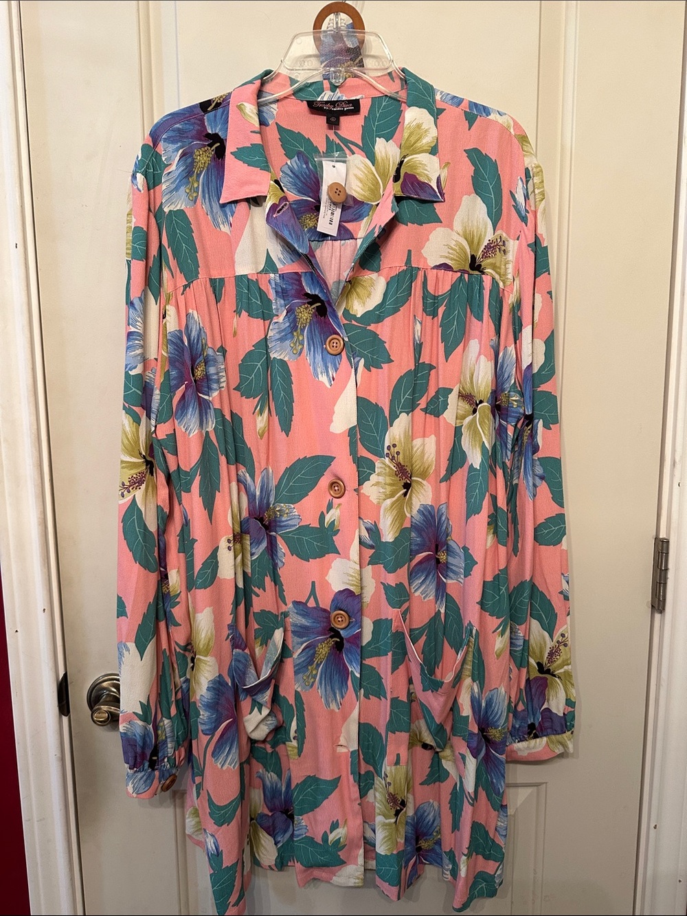 Trashy Diva Pink Floral Button-Front Tunic with Blue & Green Accents